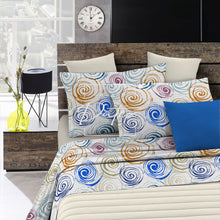 Load image into Gallery viewer, Spirals bed set
